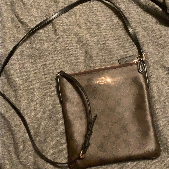 Coach purse - Picture 2 of 5